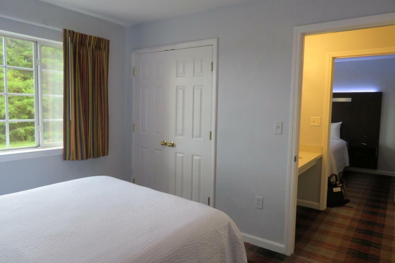 Luxbury Inn&Suites Maryville Extérieur photo