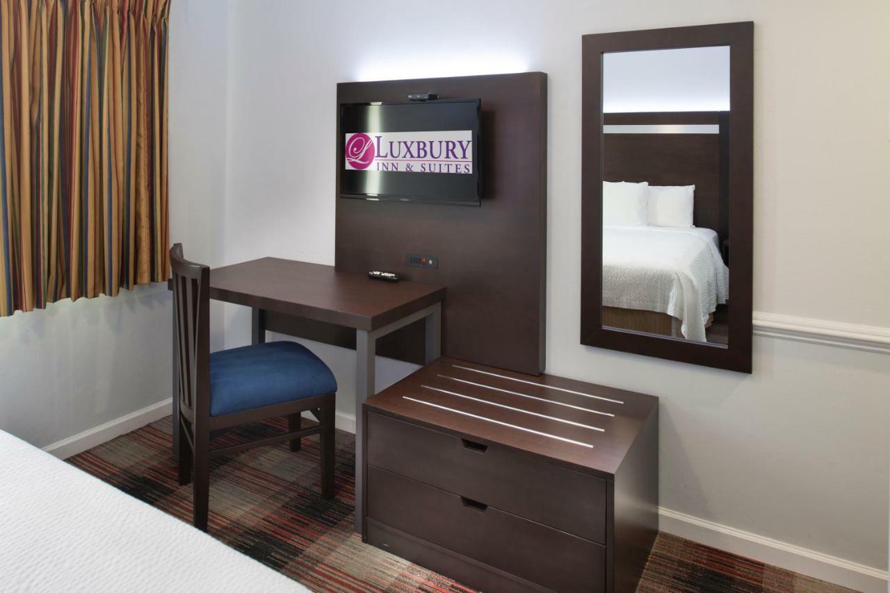 Luxbury Inn&Suites Maryville Extérieur photo