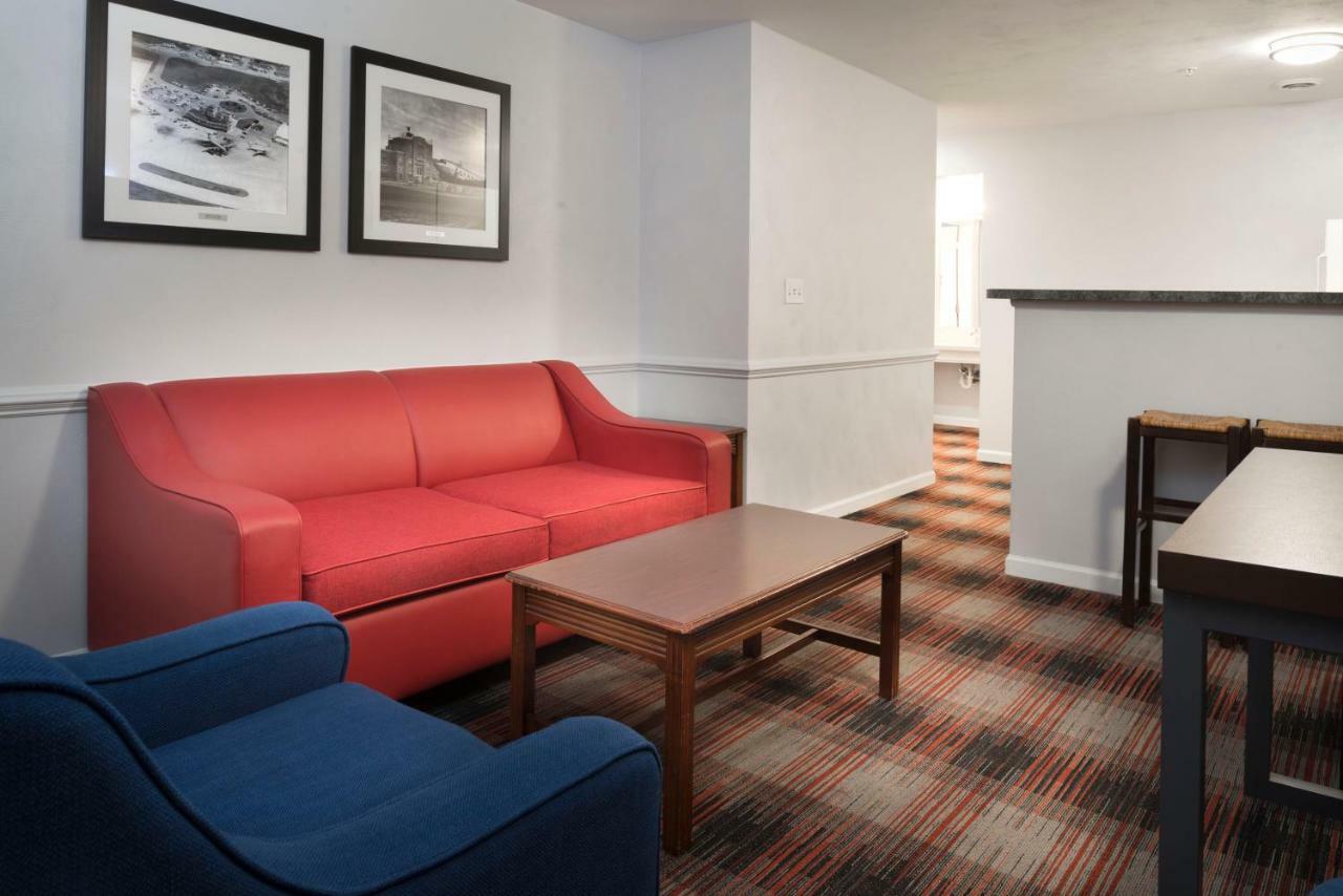 Luxbury Inn&Suites Maryville Extérieur photo