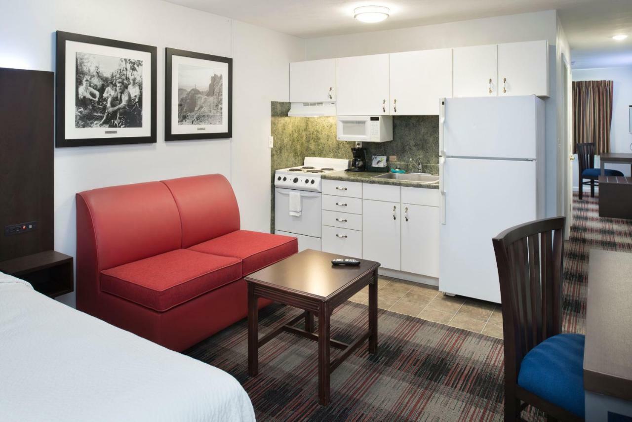 Luxbury Inn&Suites Maryville Extérieur photo